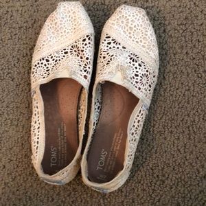 Cream colored lace TOMS